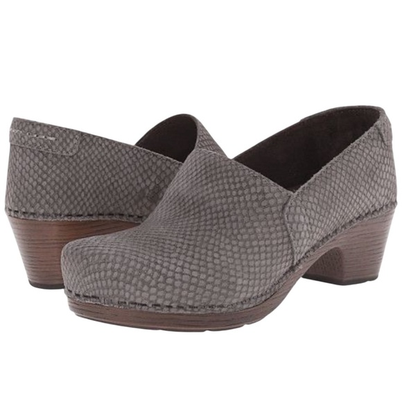 Dansko Mavis gray snake print leather suede casual professional clogs - Picture 1 of 9